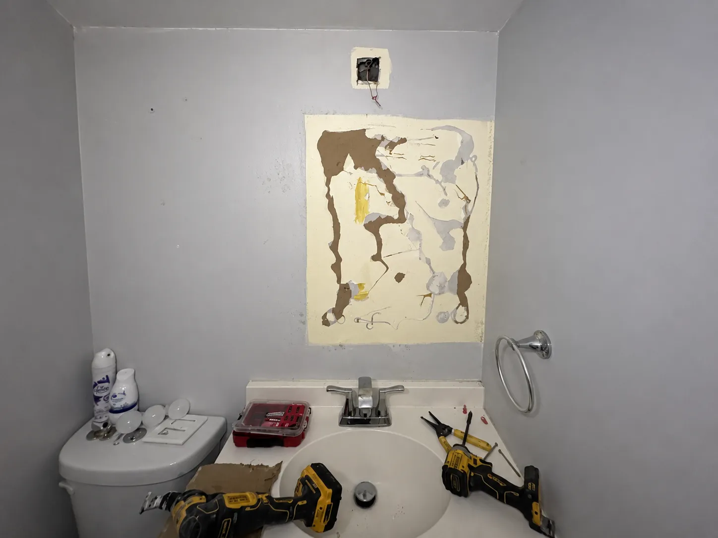 Recessed Lighting before project 11